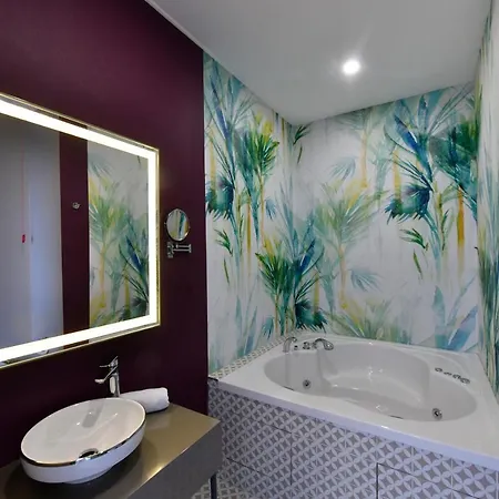 Otel Ghan