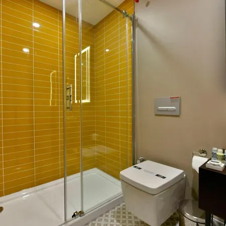 Ghan Szálloda 3*