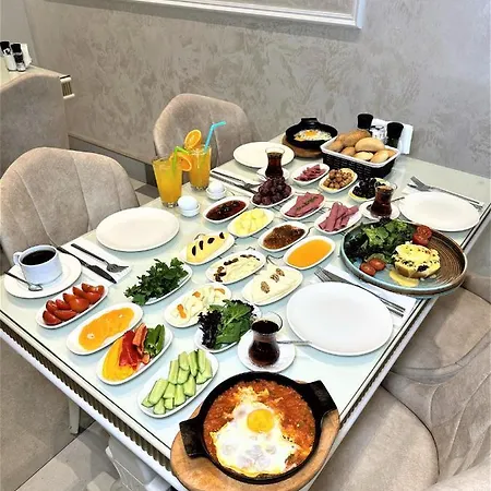 Ghan Otel 3*