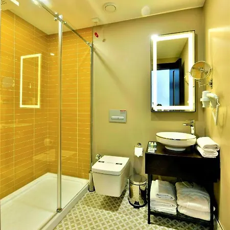 Otel Ghan 3*