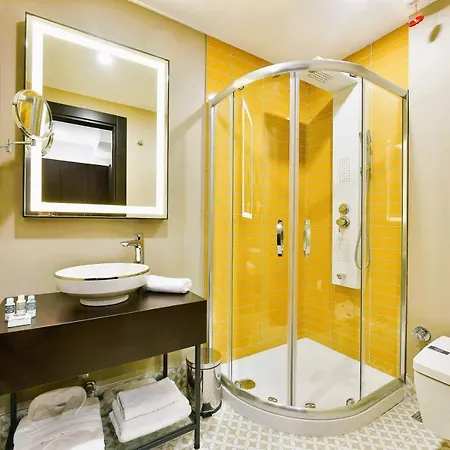 Ghan Otel