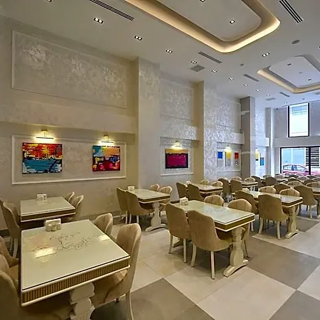 Ghan Hotel