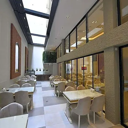 Hotel Ghan 3*