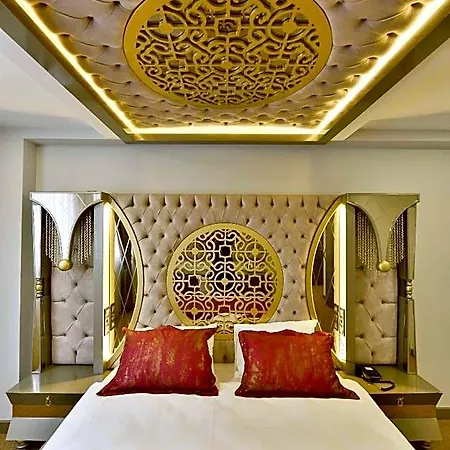 Ghan Hotel 3*