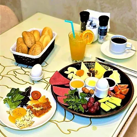 Hotel Ghan 3*