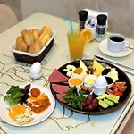 Hotel Ghan 3*